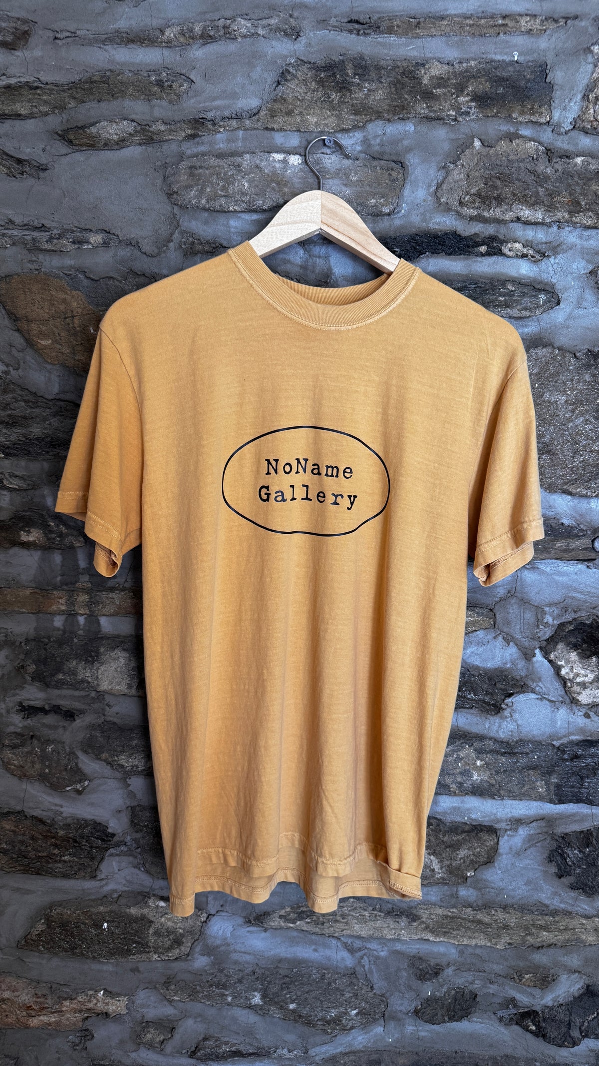 NoName Gallery T-shirt